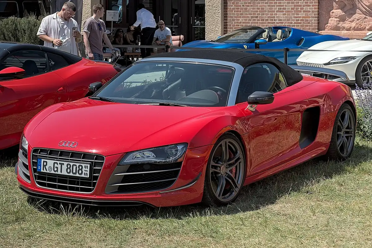 Audi R8 Spyder 2024 for rent in Dubai