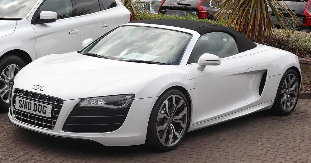 Audi R8 Spyder 2024 — view 3
