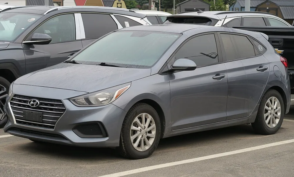 Hyundai Accent 2022 — view 2