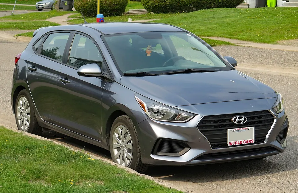 Hyundai Accent 2022 — view 3