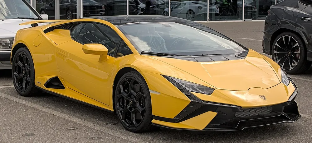 Lamborghini Huracán EVO 2022 — view 3