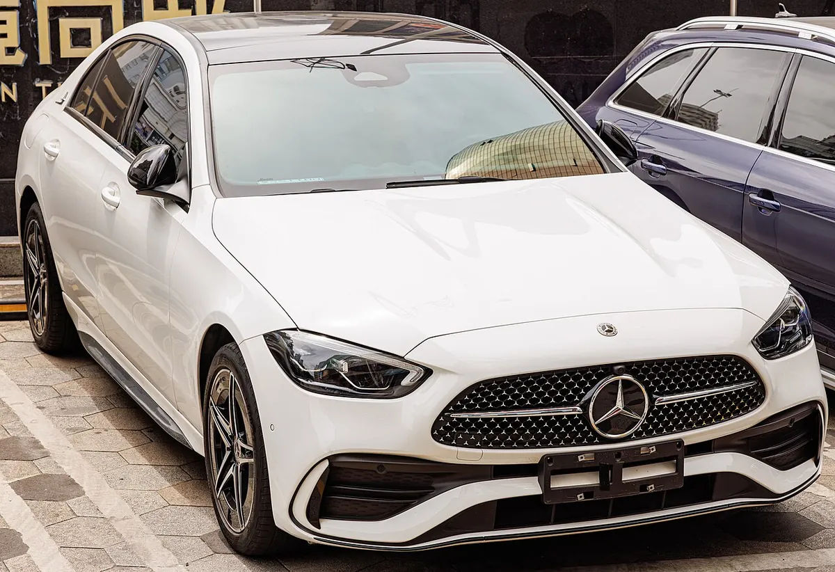 Mercedes-Benz C200 2023 for rent in Dubai