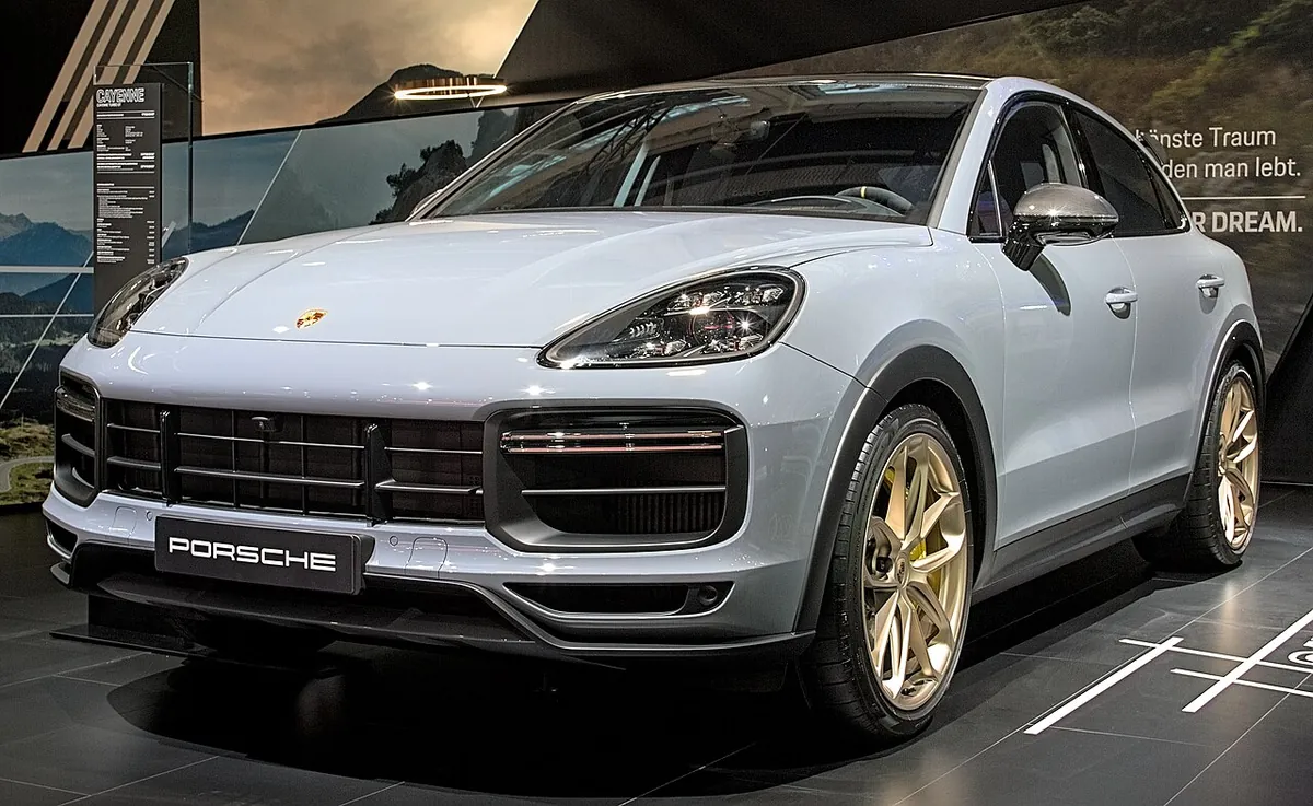 Porsche Cayenne Coupe 2022 for rent in Dubai