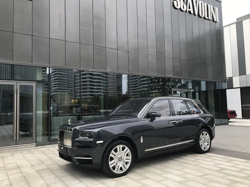 Rolls Royce Cullinan 2022 — view 2